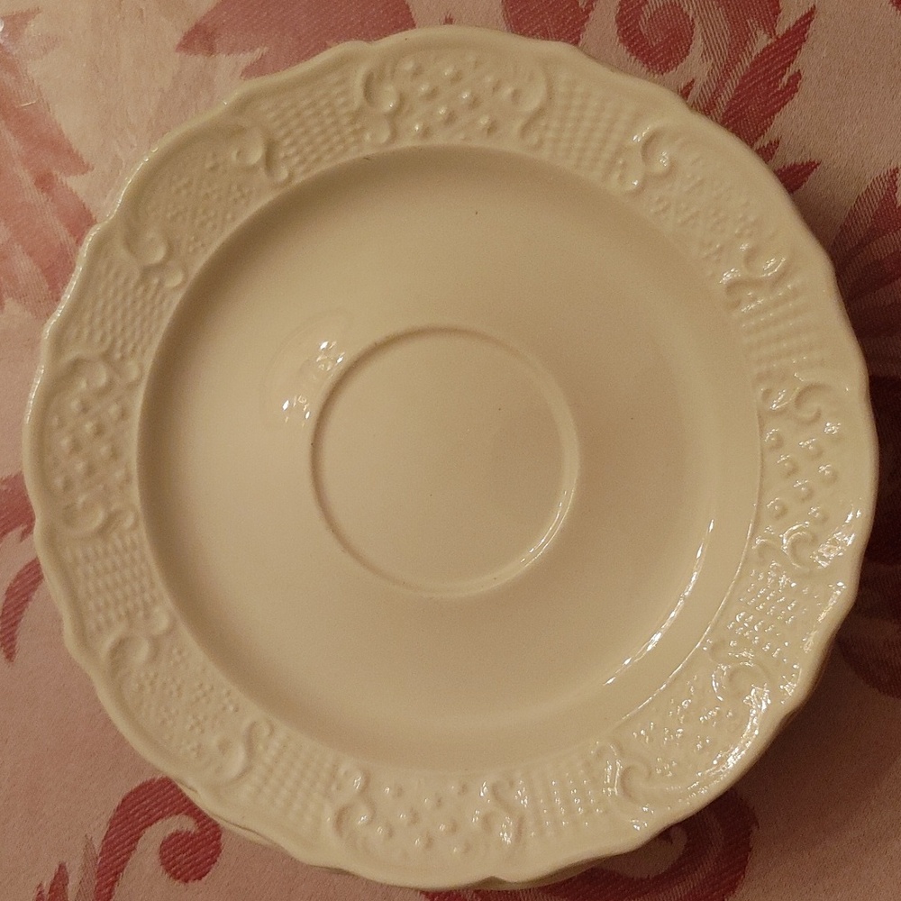 🍽️ (5) Canonsburg Pottery Saucers